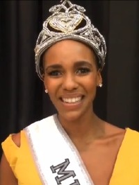 Haiti - Social : Carolyn Désert breaks her contract with the Miss Haiti 2014 Committee