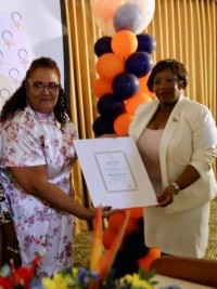 Haïti - Politique : La Ministre Lamur récompensée pour son appui aux femmes entrepreneures
