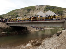 Haïti - Reconstruction : Martelly et Correa en visite dans l'Artibonite