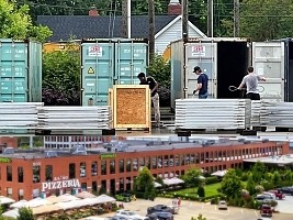 Haïti - USA : Le propriétaire d'une entreprise de Mooresville fait don de milliers de panneaux solaires à Haïti
