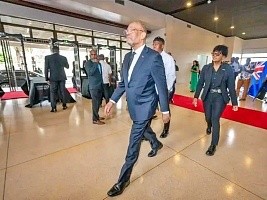Haïti - Politique : Le P.M. Henry à Porto Rico cherche à rentrer en Haïti