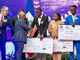 Haïti - Éducation : Hommage aux lauréats nationaux des examens d’État (Liste)