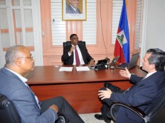Haïti - Politique : Le Ministère de l’intérieur et la BID parlent du financement de la décentralisation