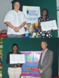 Haïti - Éducation : Deux étudiantes en Droit reçoivent une bourse de 100,000 gourdes