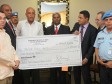 Haïti - Reconstruction : L’inde remet un chèque de 5 millions de dollars à l’État Haïtien